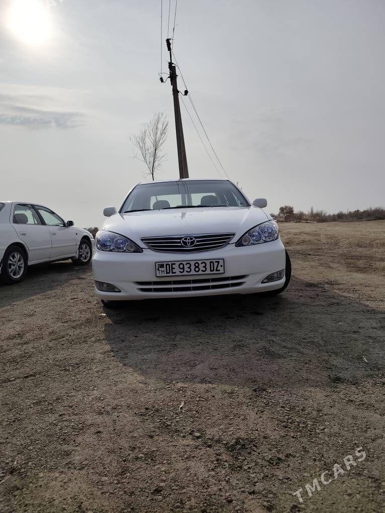Toyota Camry 2004 - 140 000 TMT - Гурбансолтан Едже - img 4