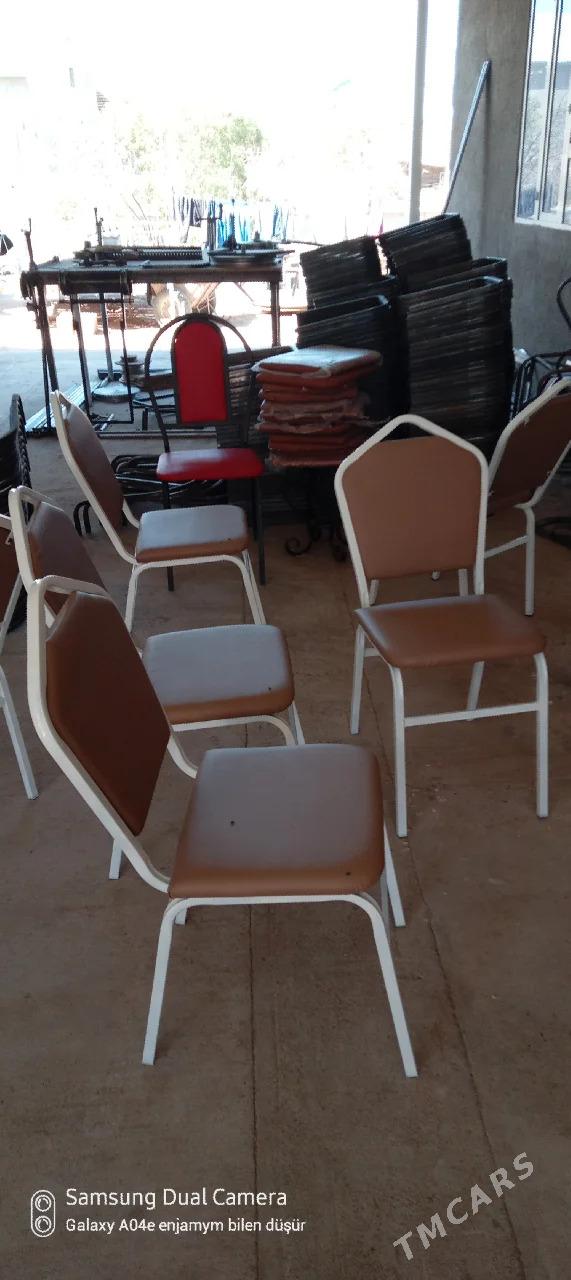 işgär gözleýän - Magdanly - img 4