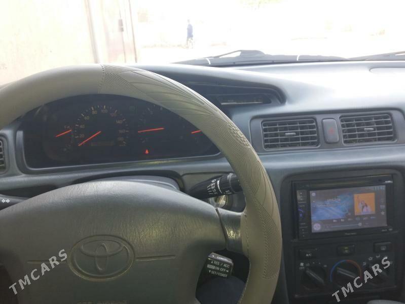 Toyota Camry 2000 - 150 000 TMT - Койтендаг - img 3