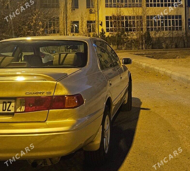 Toyota Camry 2000 - 139 999 TMT - Гурбансолтан Едже - img 2