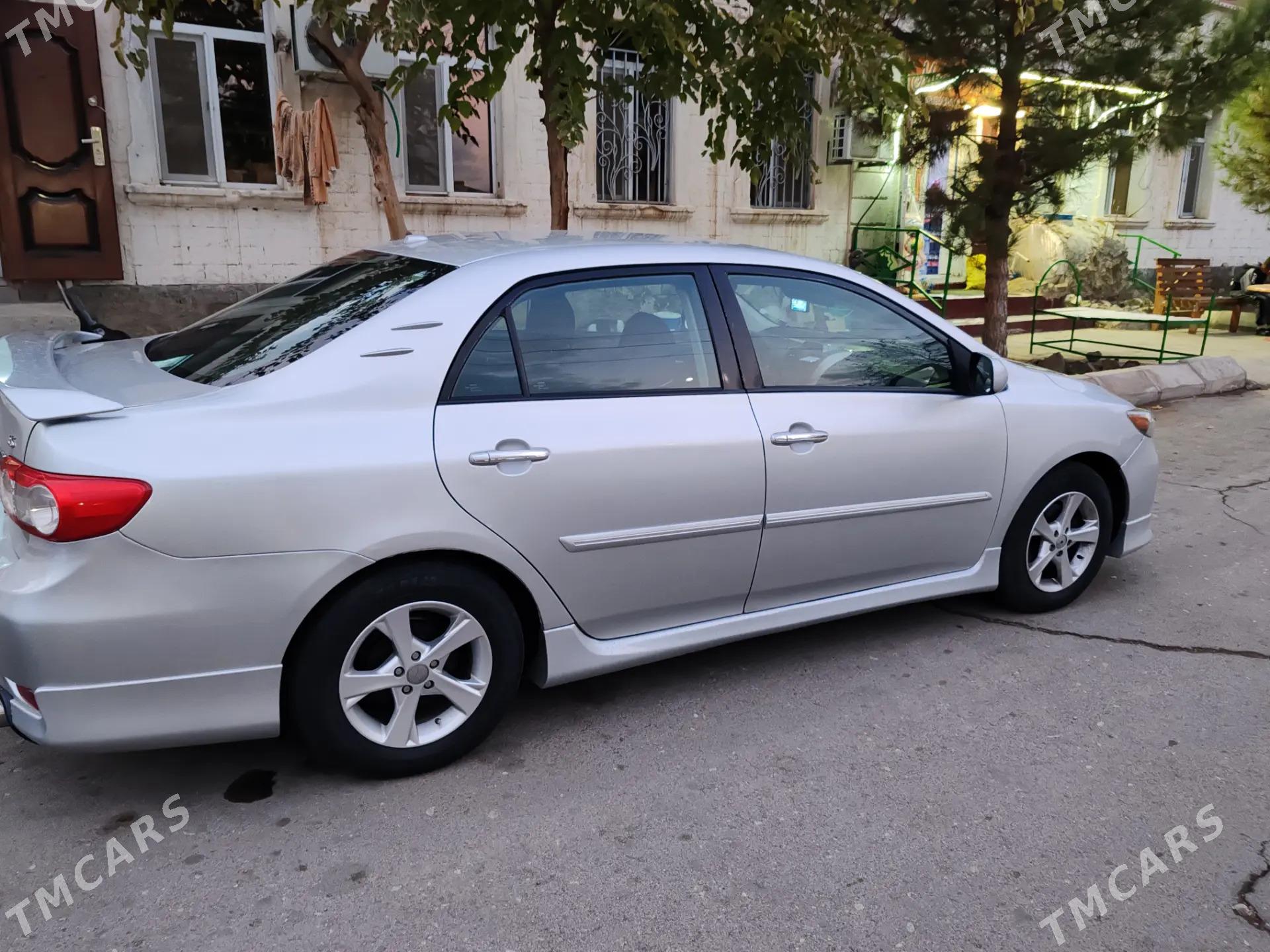 Toyota Corolla 2013 - 170 000 TMT - Туркменбаши - img 4
