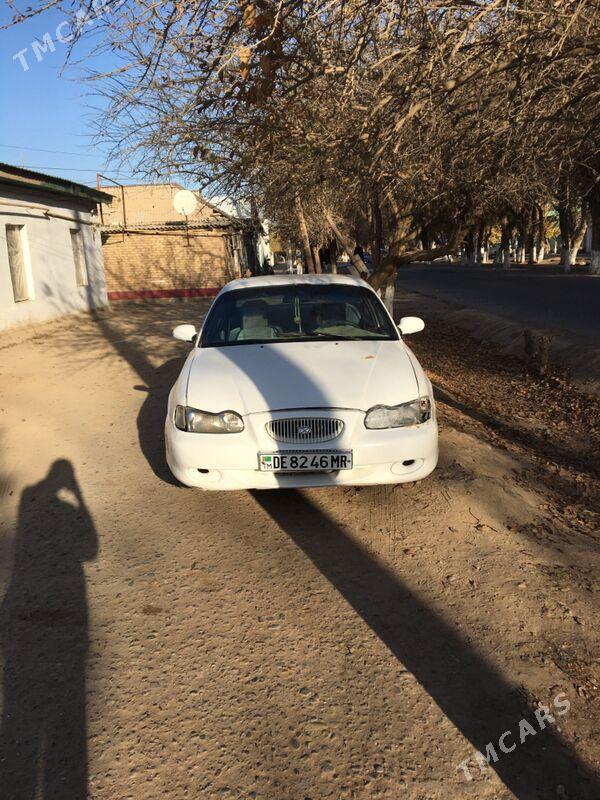 Hyundai Elantra 1998 - 33 000 TMT - Ёлётен - img 4