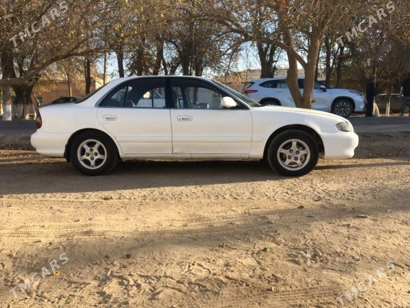 Hyundai Elantra 1998 - 33 000 TMT - Ёлётен - img 3