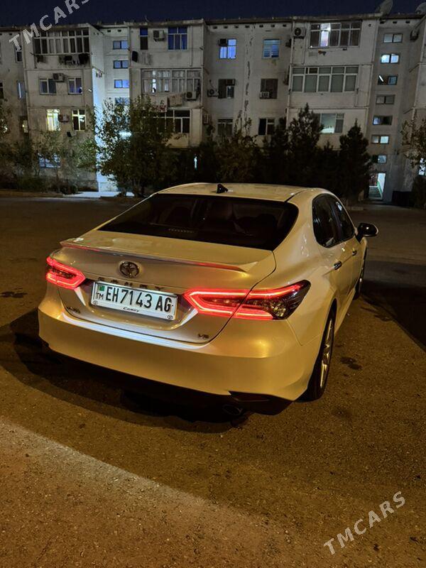 Toyota Camry 2020 - 294 000 TMT - Aşgabat - img 8