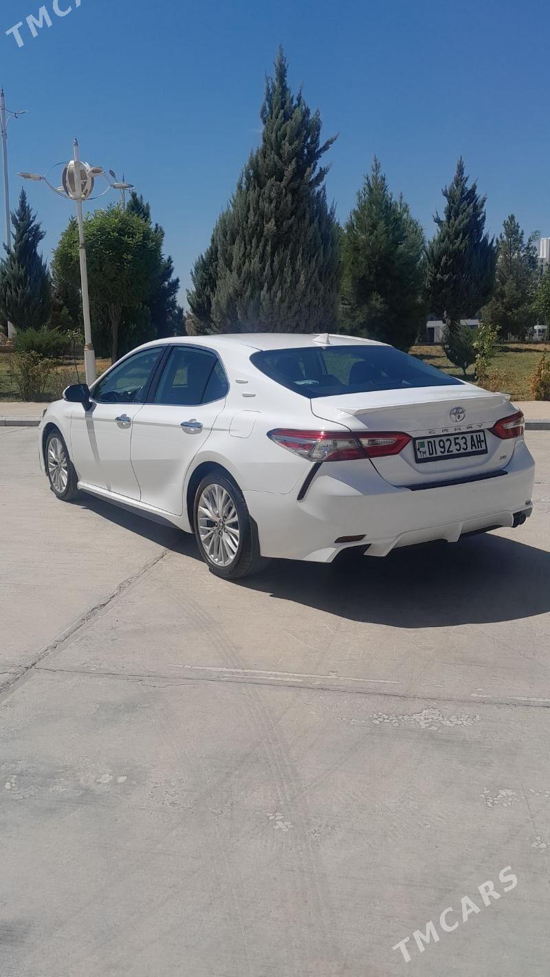 Toyota Camry 2019 - 335 000 TMT - Änew - img 4