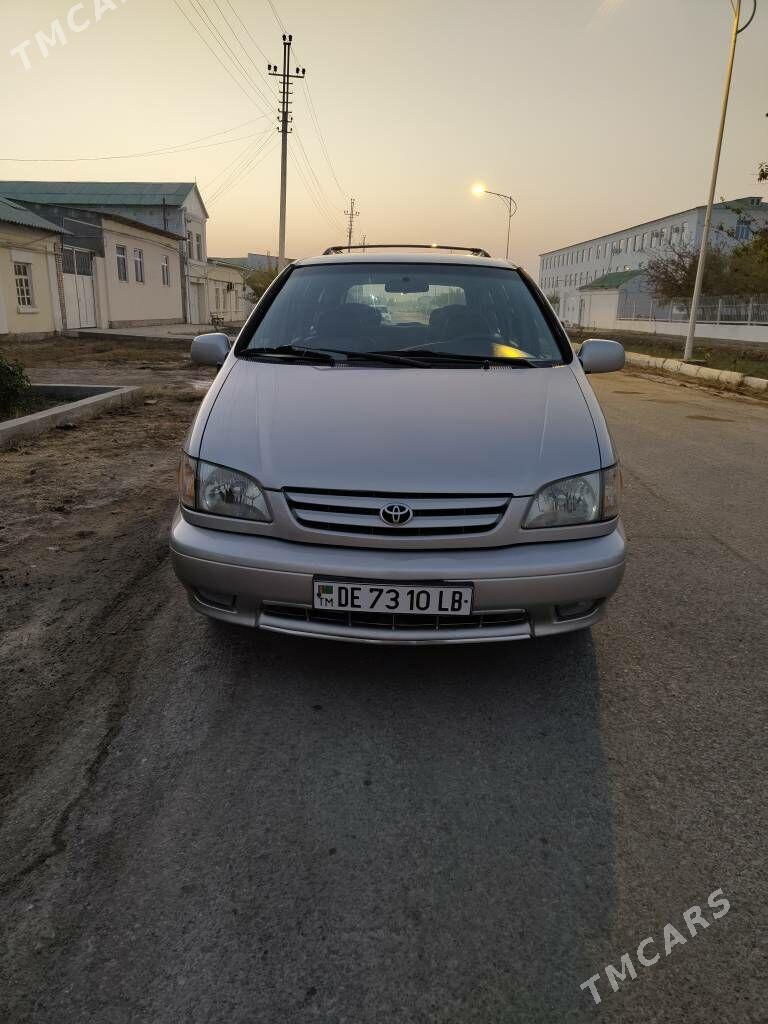 Toyota Sienna 2002 - 200 000 TMT - Türkmenabat - img 2