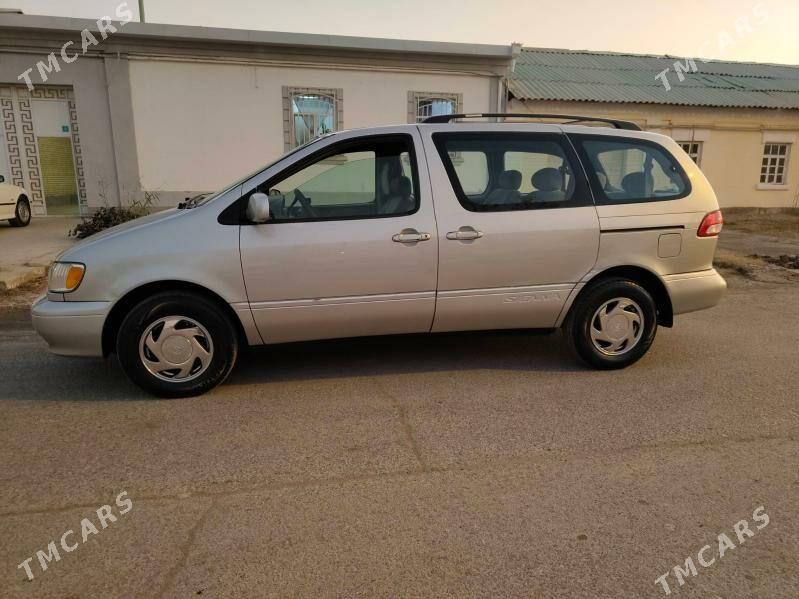 Toyota Sienna 2002 - 200 000 TMT - Türkmenabat - img 3