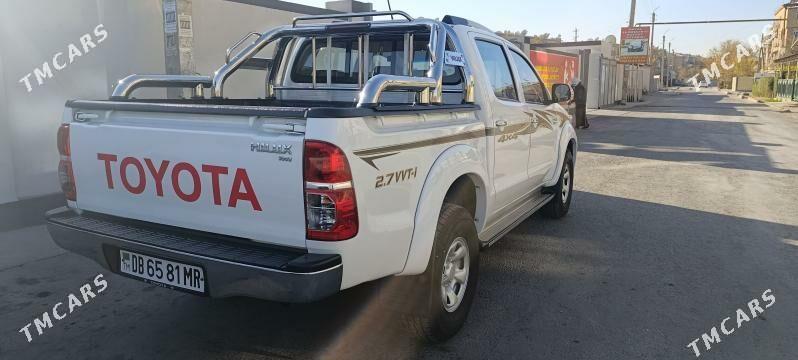 Toyota Hilux 2014 - 420 000 TMT - Мары - img 5