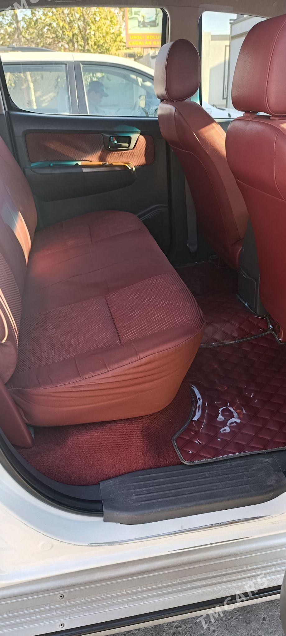 Toyota Hilux 2014 - 420 000 TMT - Мары - img 6