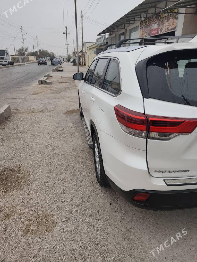 Toyota Highlander 2018 - 440 000 TMT - Balkanabat - img 8