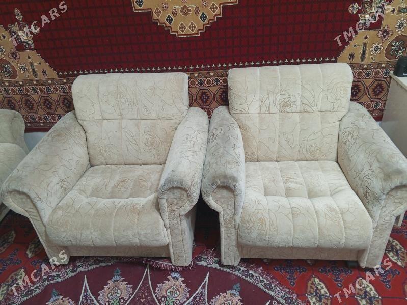 diwan kresloo - Mary - img 2