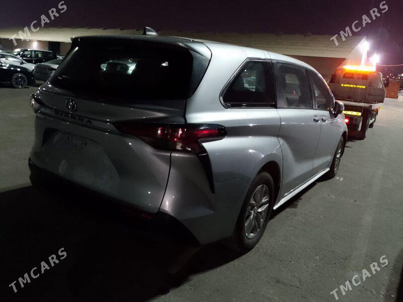 Toyota Sienna 2021 - 370 000 TMT - Daşoguz - img 5