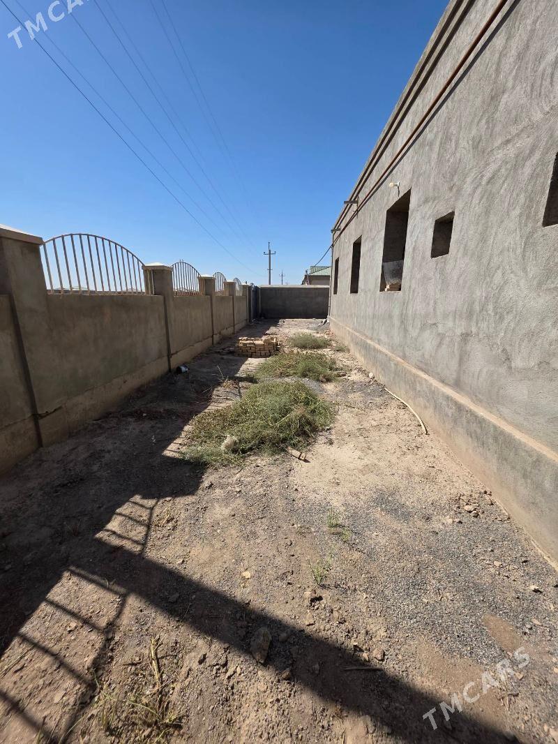 ARJANDA JAY - Дашогуз - img 9