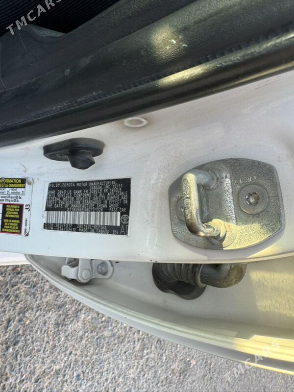 Toyota Corolla 2011 - 170 000 TMT - 11 мкр - img 3