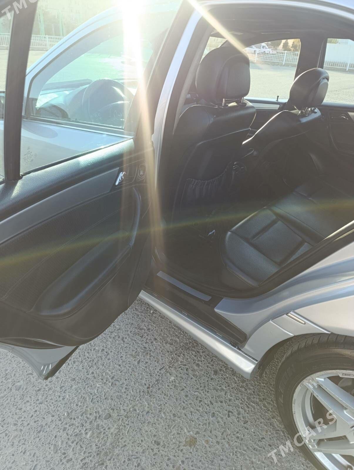 Mercedes-Benz C300 2006 - 127 000 TMT - Ашхабад - img 7