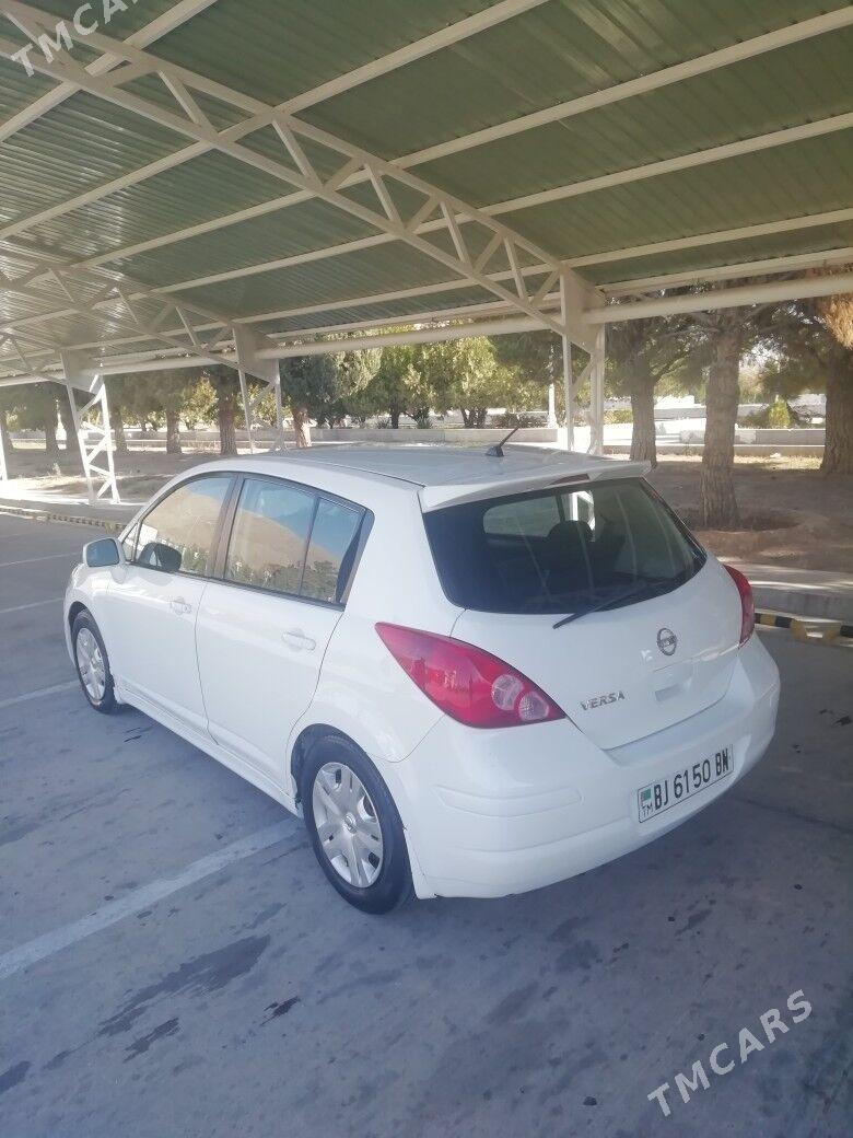 Nissan Versa 2010 - 130 000 TMT - Балканабат - img 2