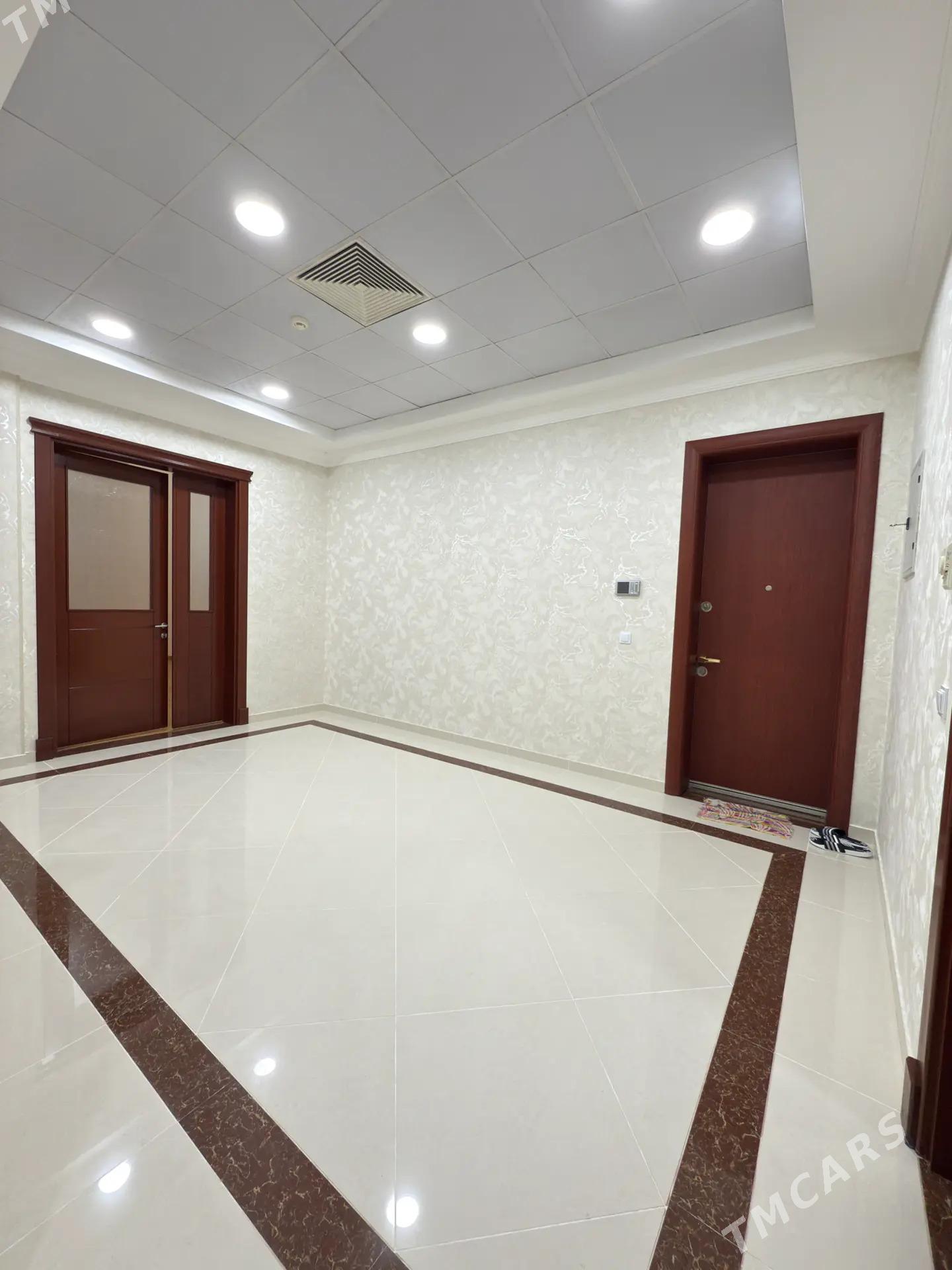 Элитка Московская Кока кола - Moskowskiý köç. (10 ýyl abadançylyk şaýoly) - img 6