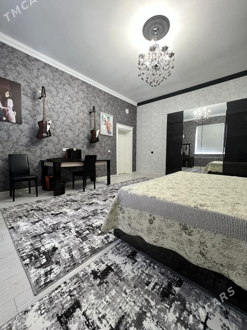 КУПЛЮ БУЗМЕИН, ИЛИ ГРЕСС - Бузмеин - img 1