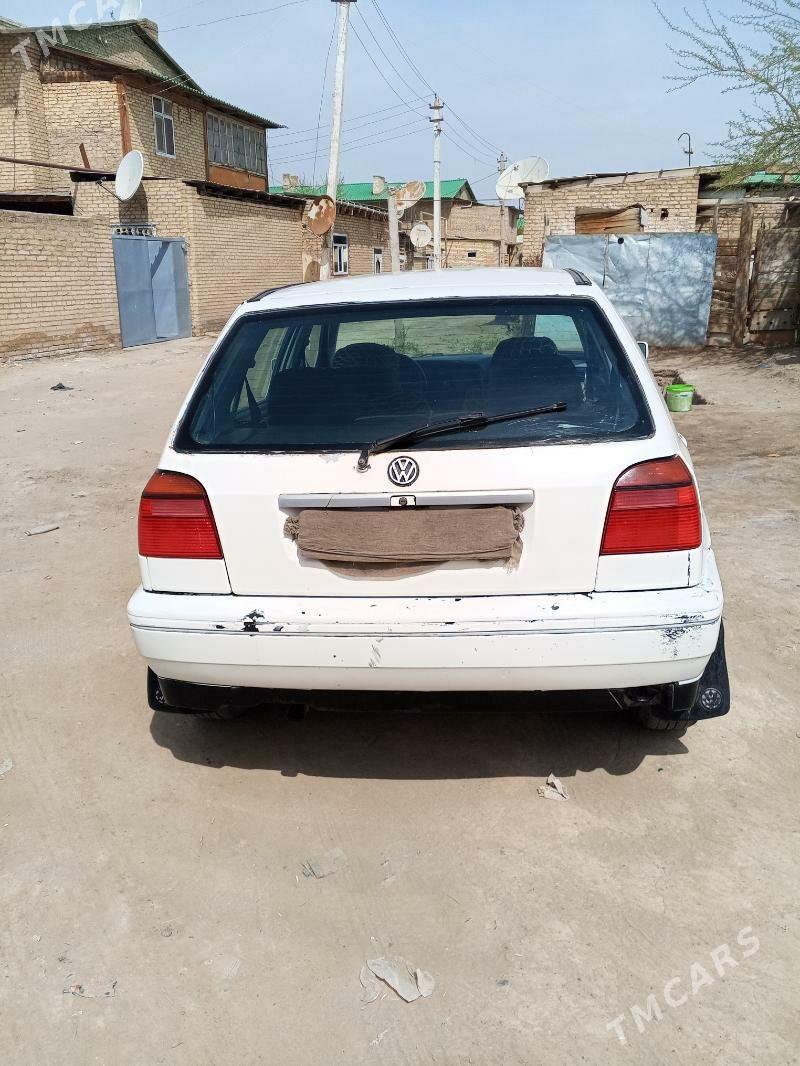 Volkswagen Golf III 1993 - 23 000 TMT - Türkmenabat - img 1
