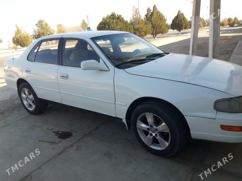 Toyota Camry 1994 - 85 000 TMT - Gyzylarbat - img 2