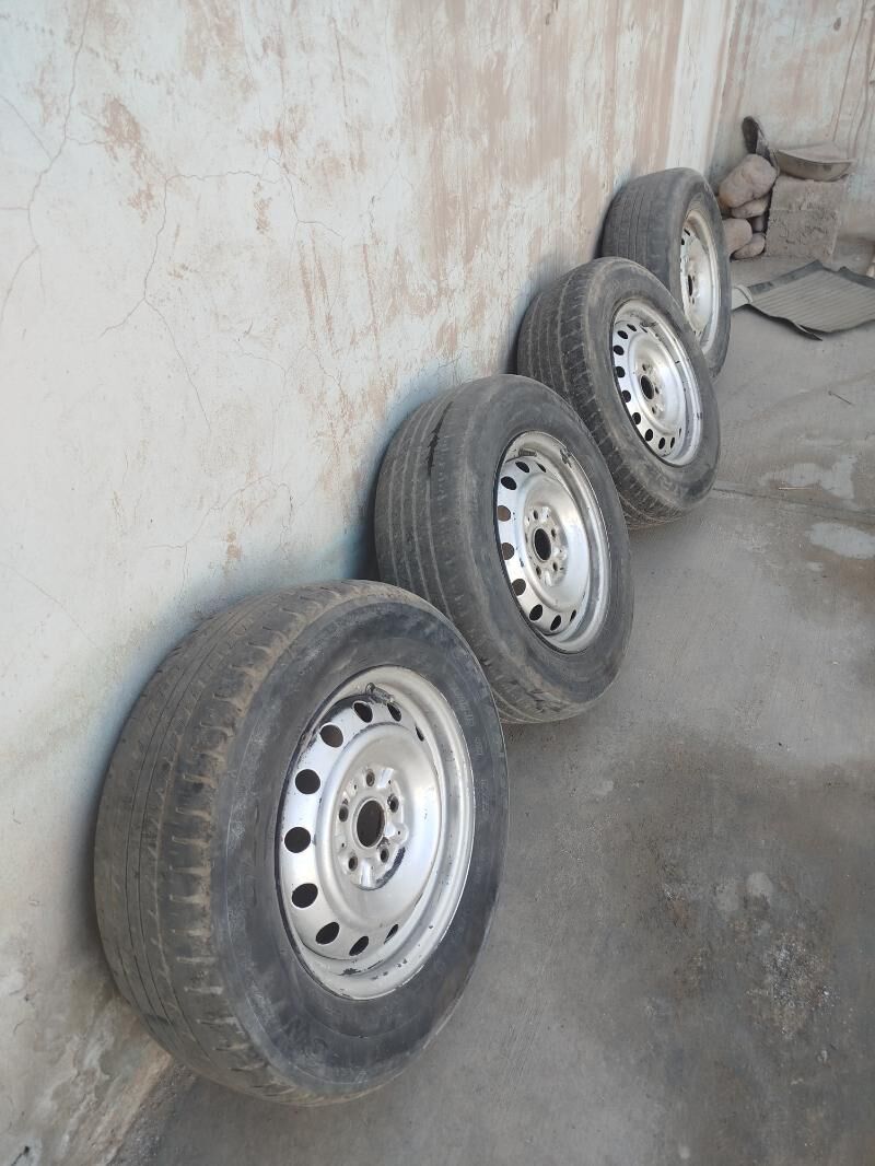 Toyota diska 15 lik 2 000 TMT - Дашогуз - img 1