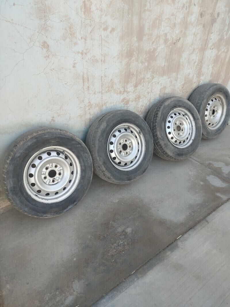 Toyota diska 15 lik 2 000 TMT - Дашогуз - img 2