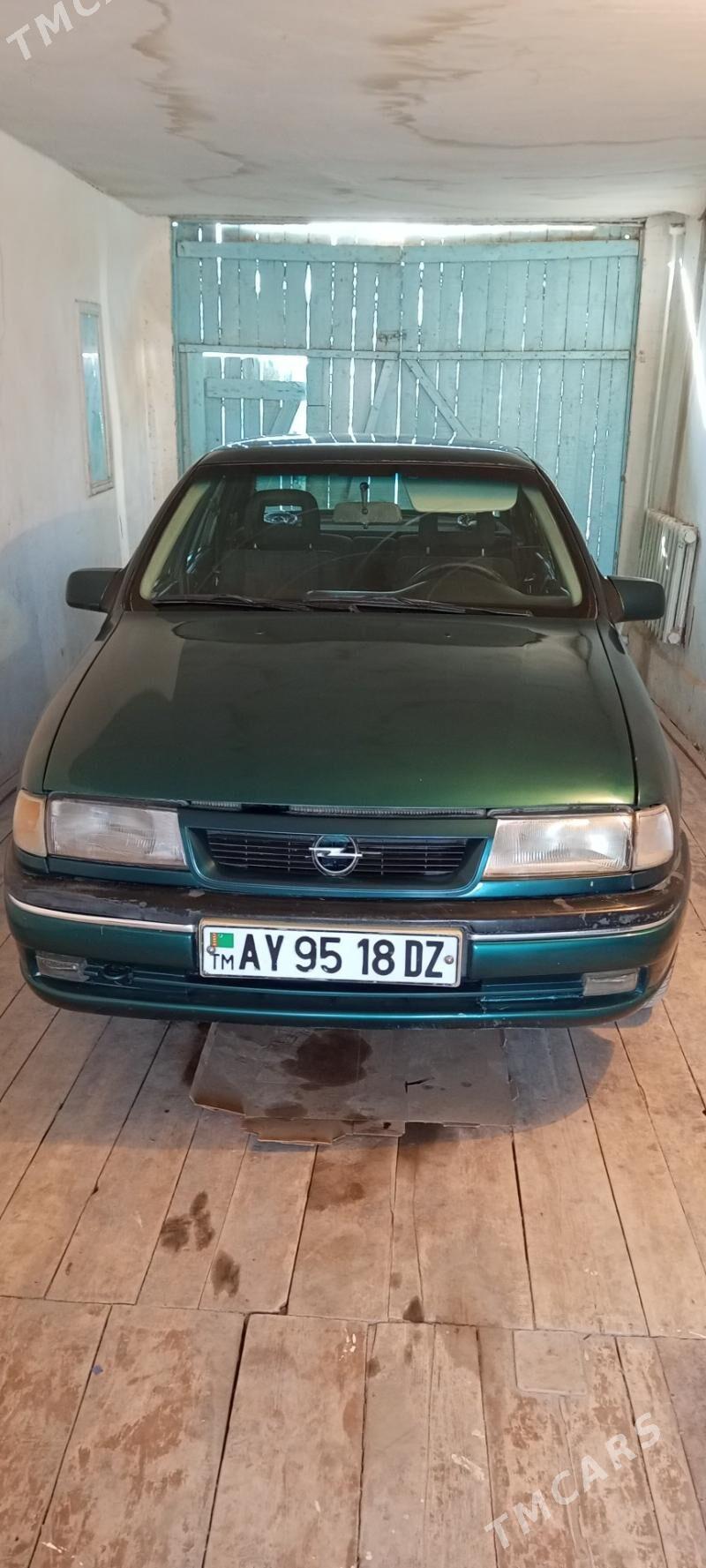 Opel Vectra 1994 - 50 000 TMT - Губадаг - img 1