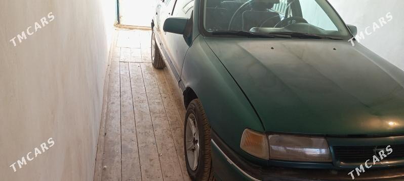 Opel Vectra 1994 - 50 000 TMT - Губадаг - img 5
