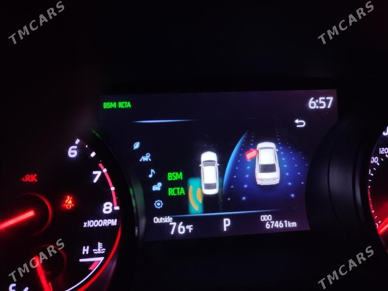 Toyota Camry 2021 - 374 000 TMT - Köşi - img 9