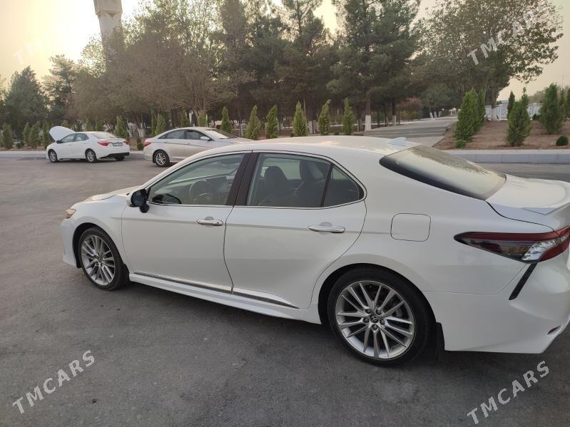 Toyota Camry 2021 - 374 000 TMT - Köşi - img 3