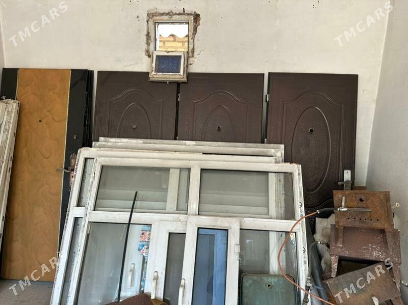 Okno we gapy - Анев - img 2