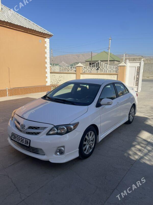Toyota Corolla 2010 - 165 000 TMT - Балканабат - img 4