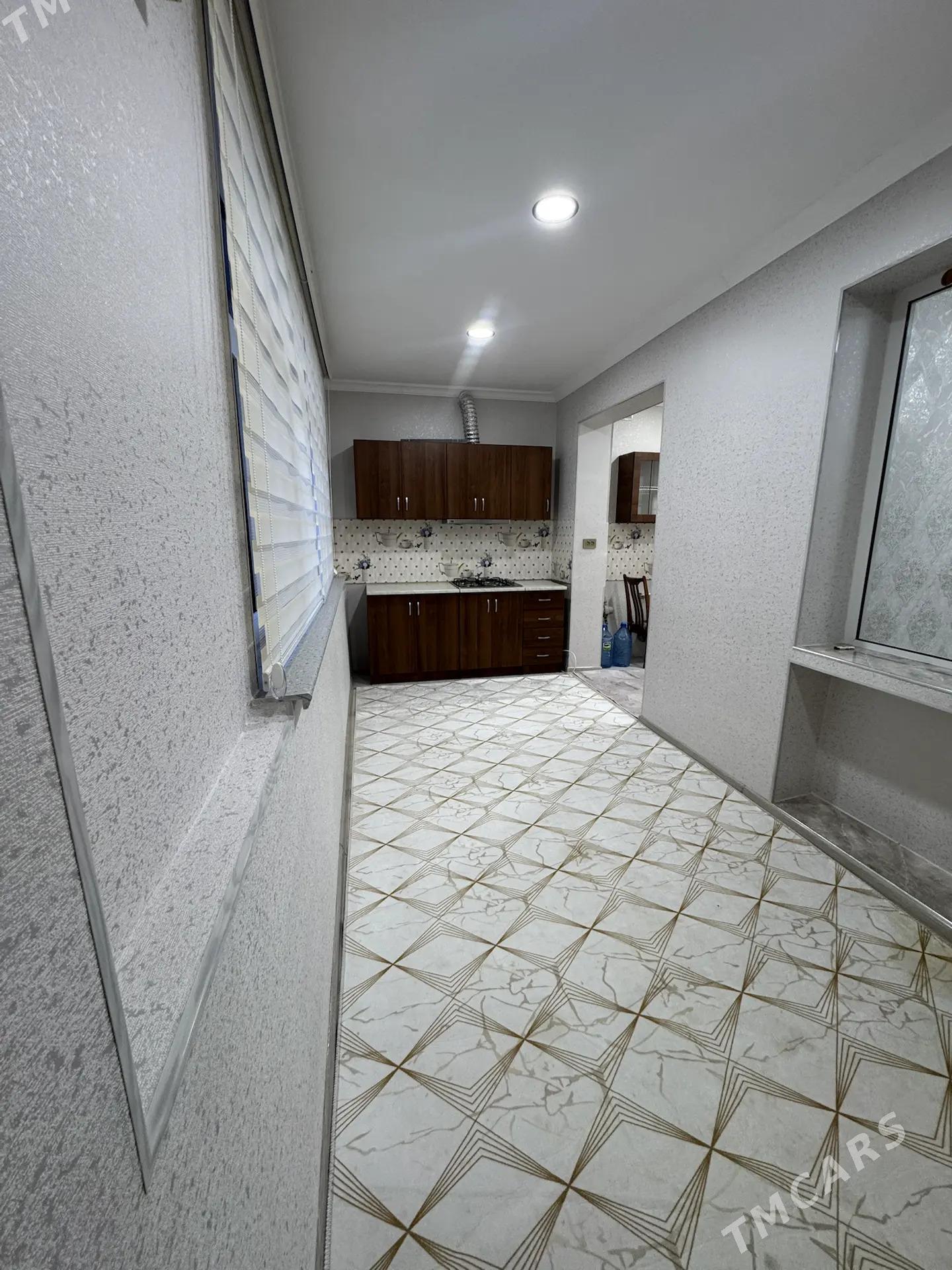 Buzmeyin tomatnyy - Бузмеин - img 8