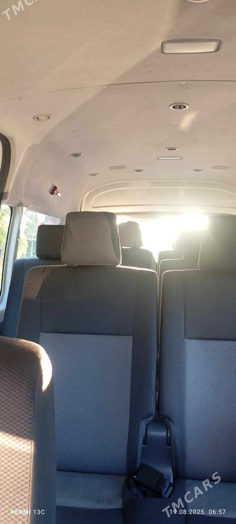 Toyota Hiace 2020 - 661 000 TMT - Gökdepe - img 5