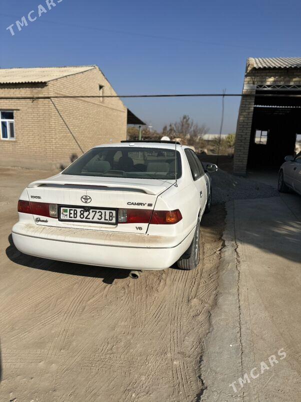 Toyota Camry 2000 - 125 000 TMT - Гарабекевюл - img 3