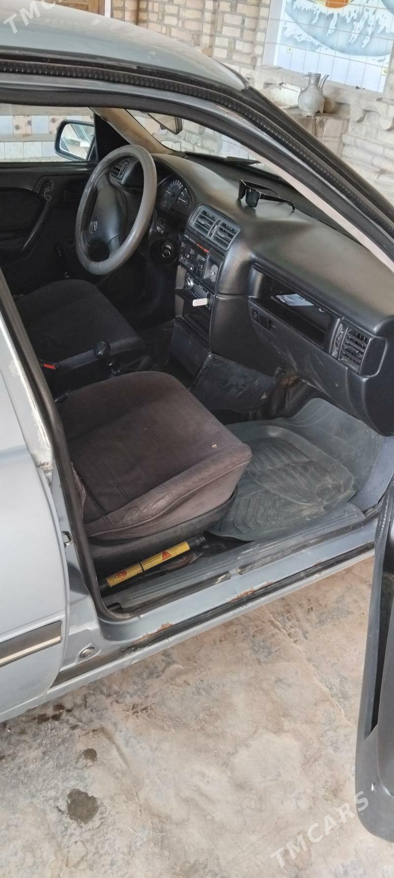 Opel Vectra 1990 - 33 000 TMT - Векильбазар - img 1