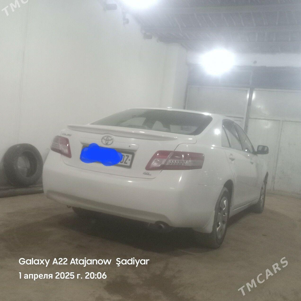 Toyota Camry 2010 - 150 000 TMT - Кёнеургенч - img 3