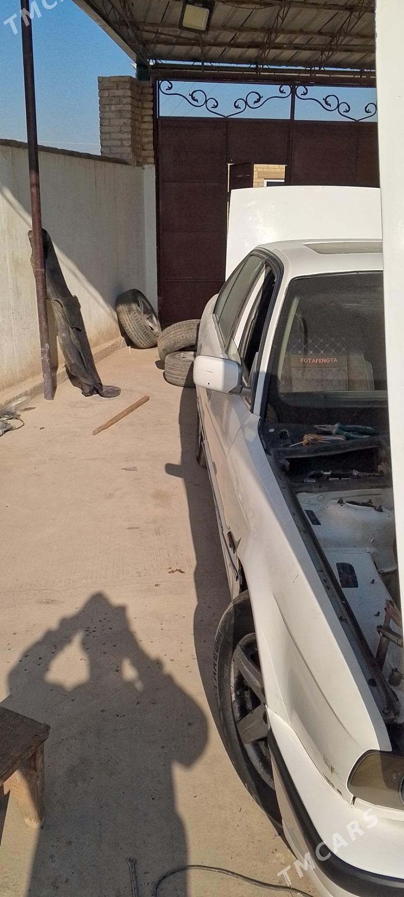 BMW 520 1993 - 38 000 TMT - Туркменабат - img 3