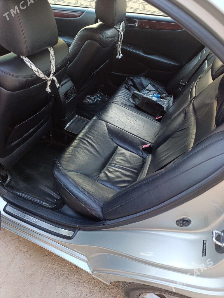 Lexus ES 330 2004 - 210 000 TMT - Серахс - img 9
