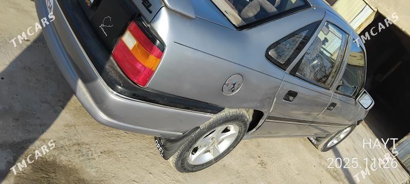 Opel Vectra 1990 - 45 000 TMT - Кёнеургенч - img 4