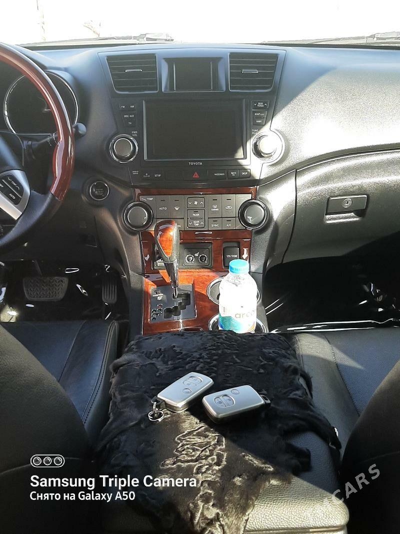 Toyota Highlander 2013 - 425 000 TMT - Ашхабад - img 2
