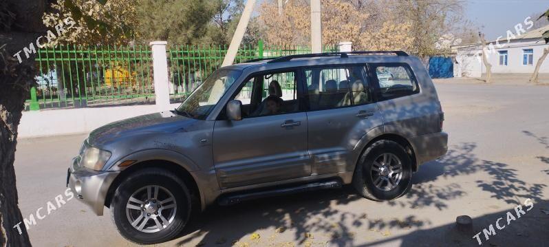 Mitsubishi Montero 2002 - 110 000 TMT - Бедев - img 6
