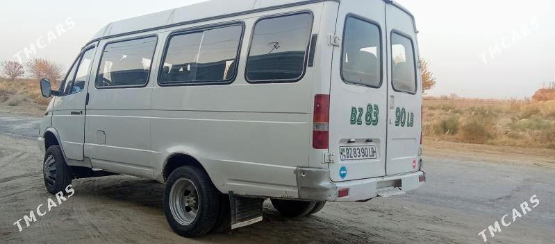 BMW 525 2000 - 60 000 TMT - Фарап - img 2