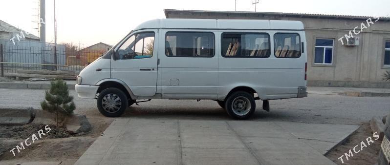 BMW 525 2000 - 60 000 TMT - Фарап - img 4