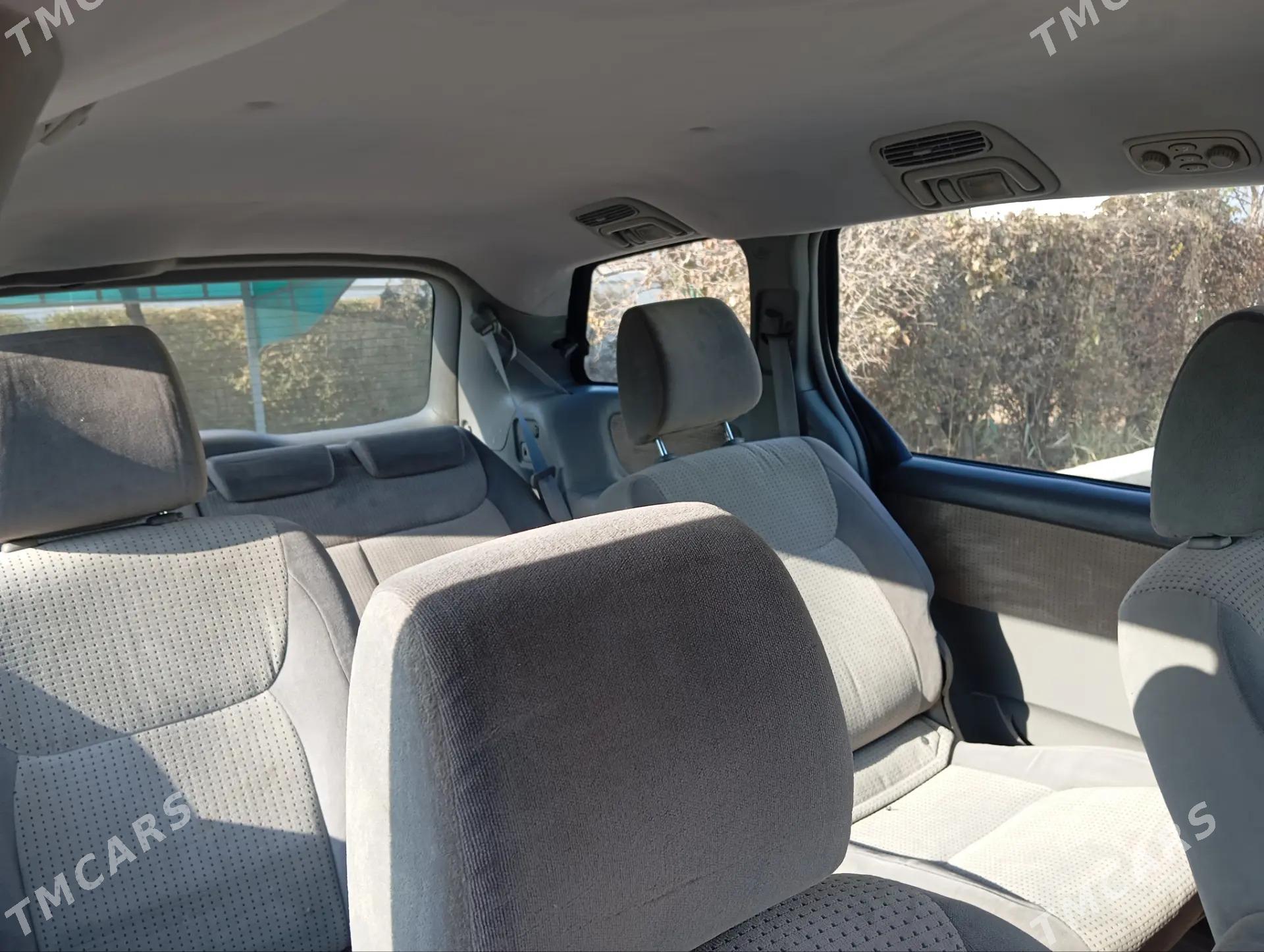 Toyota Sienna 2009 - 200 000 TMT - Дашогуз - img 6