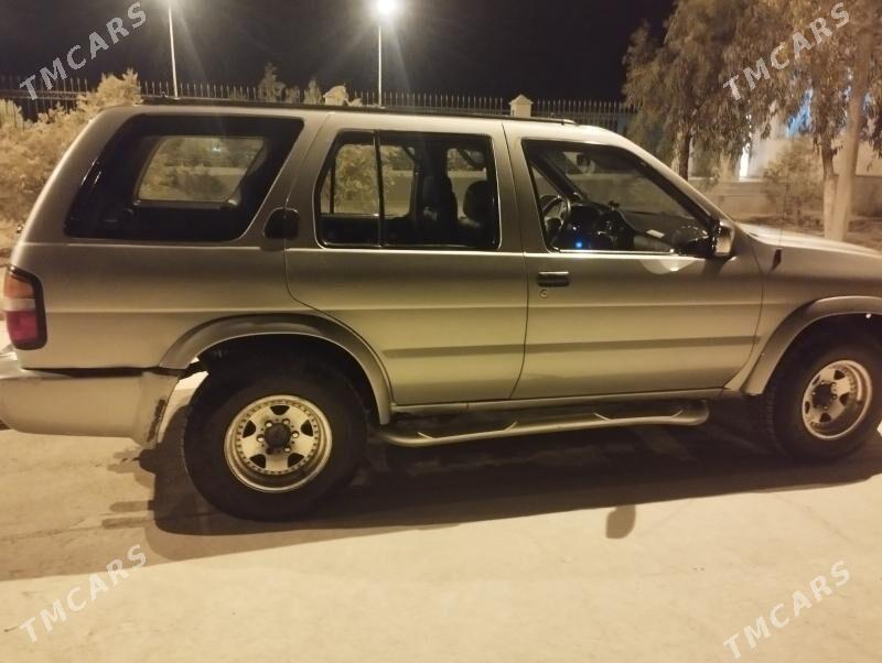 Nissan Pathfinder 1998 - 70 000 TMT - Этрек - img 2