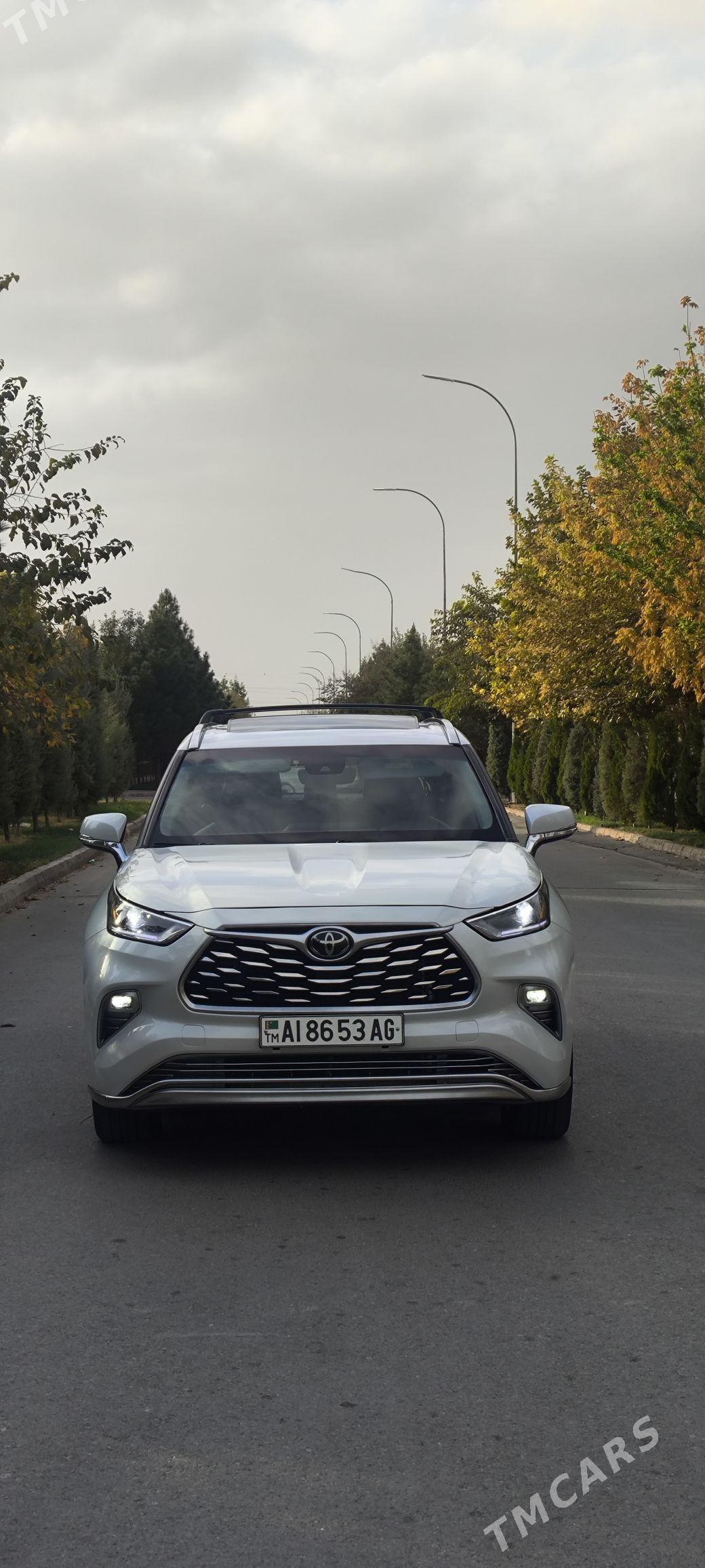 Toyota Highlander 2022 - 530 000 TMT - Ашхабад - img 2