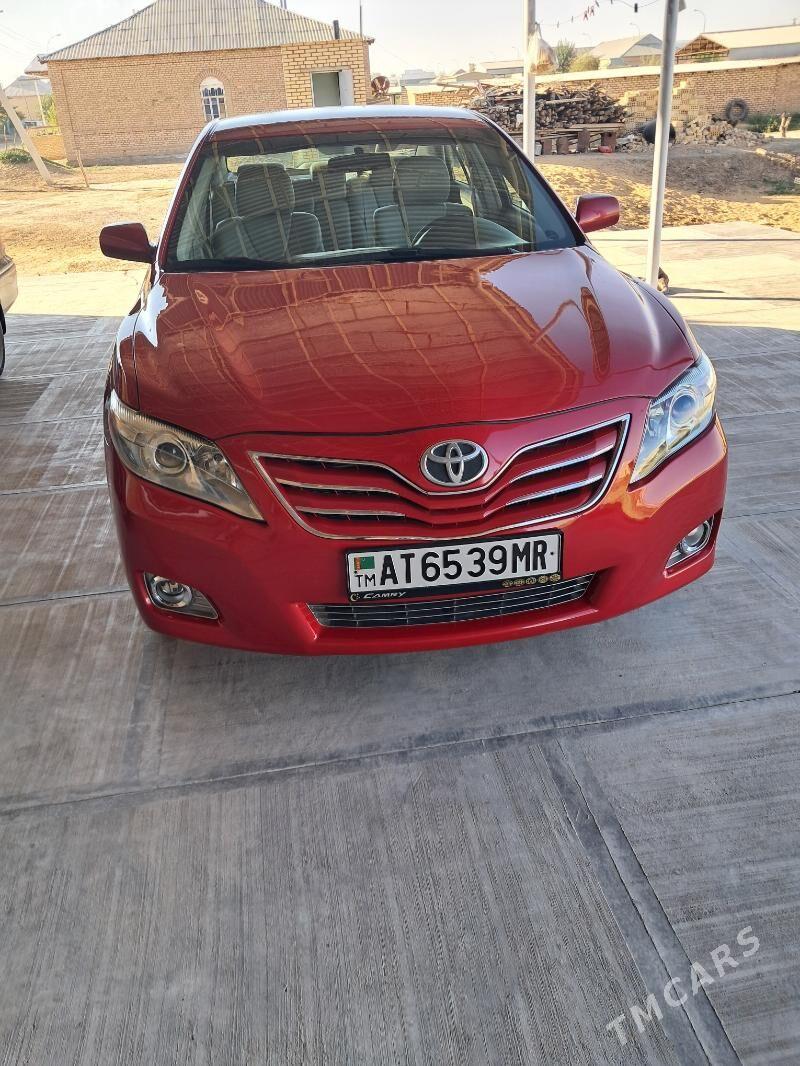 Toyota Camry 2010 - 192 000 TMT - Мары - img 1