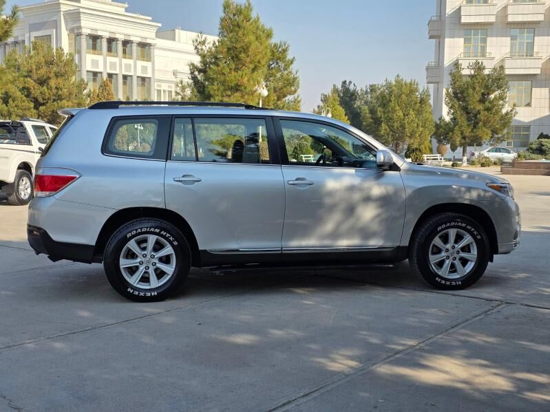 Toyota Highlander 2012 - 345 000 TMT - Türkmenabat - img 6