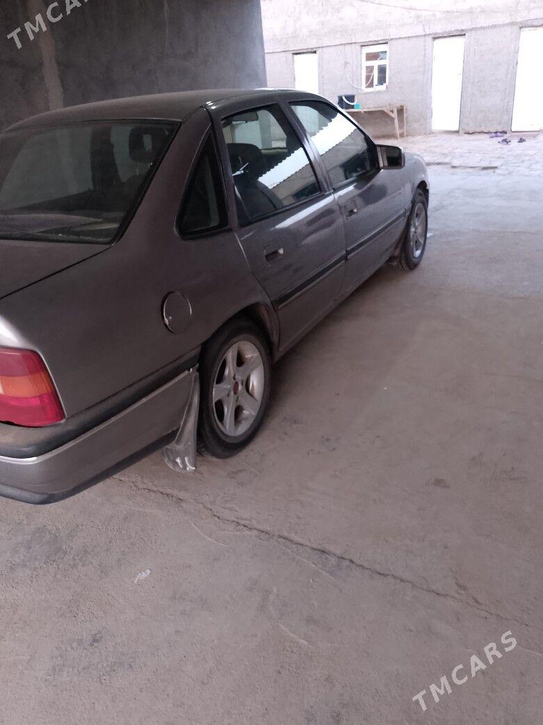 Opel Vectra 1992 - 36 000 TMT - Ýolöten - img 2